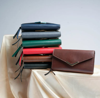 Women's 3 Fold Clutch Leather Wallet, Personalized Name Plate, Zipper Closure.